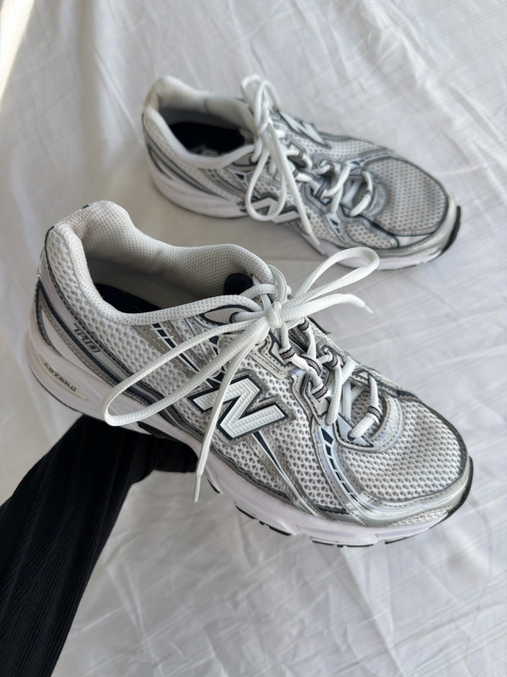 New Balance 740 Women's White & Silver Running Sneakers